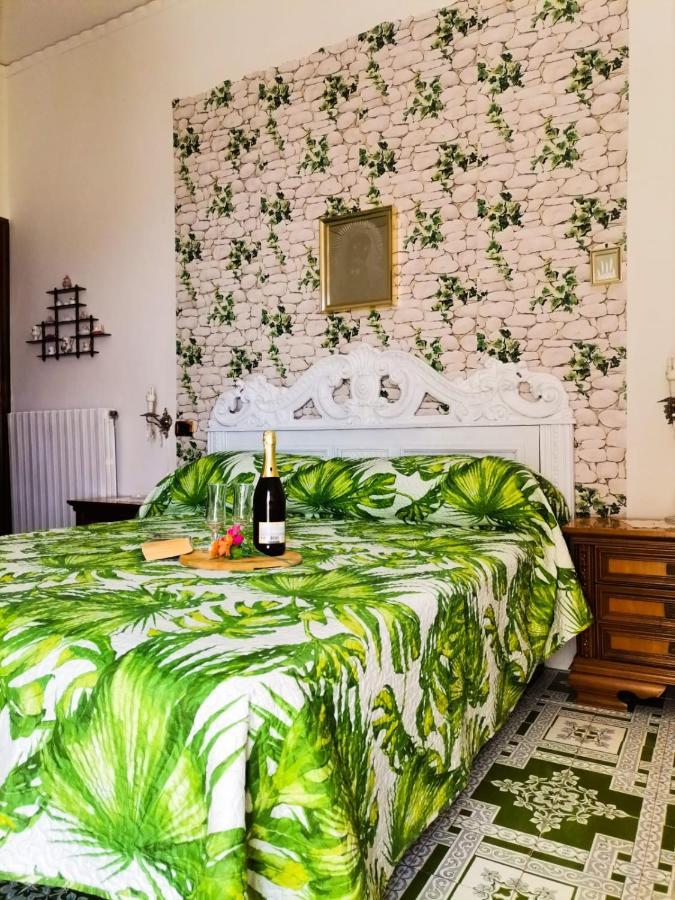 Francesca House Apartment อัตรานี ภายนอก รูปภาพ