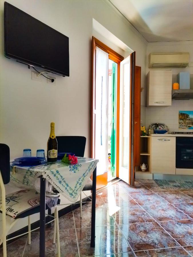 Francesca House Apartment อัตรานี ภายนอก รูปภาพ